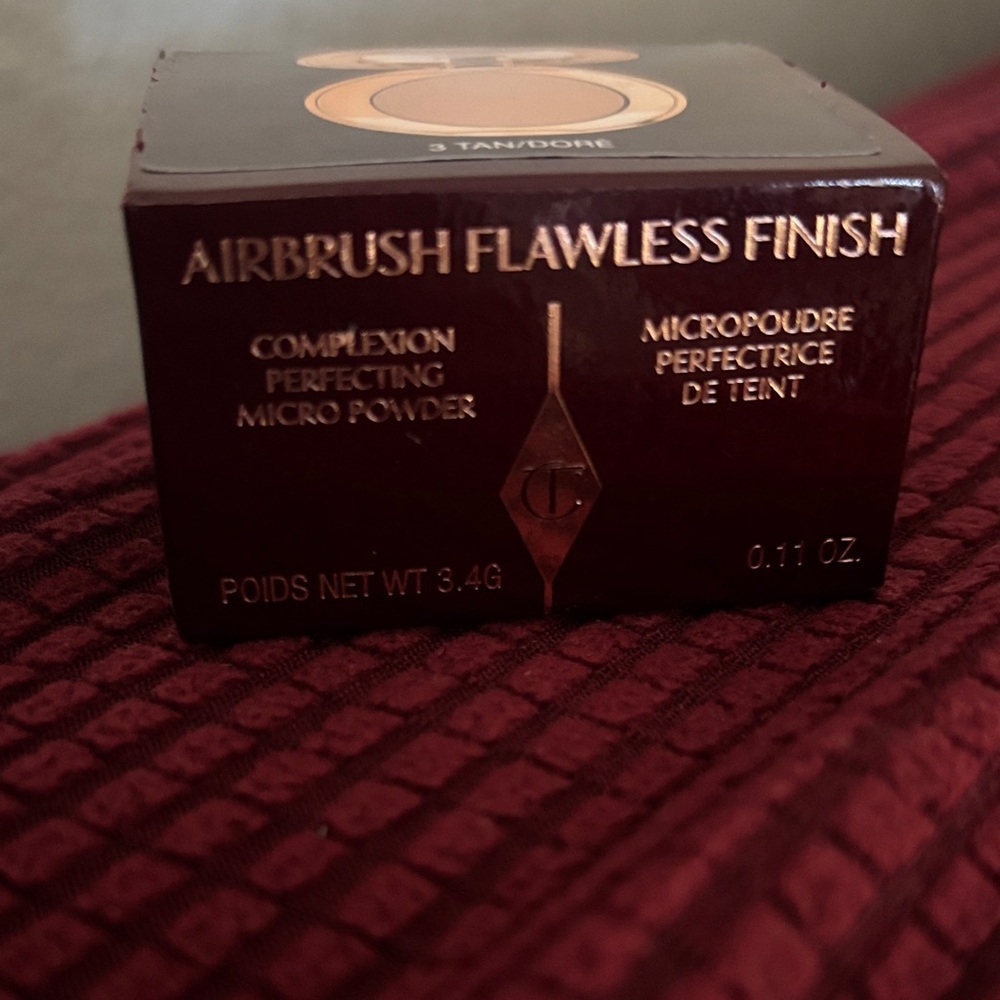 Charlotte Tilbury Airbrush Flawless Finish Powder in Tan